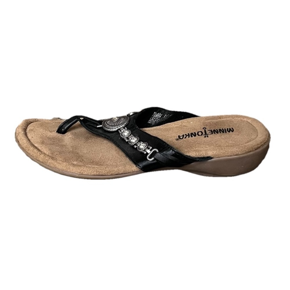 Minnetonka Sybil Black Leather Thong Sandals Women’s Comfort Wedge Casual 6